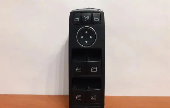 Mercedes-Benz E A207 Electric window control switch 5330 A2128208310
