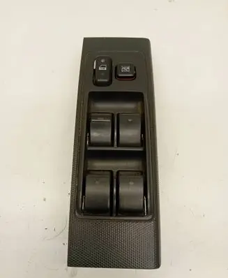 Toyota Corolla Verso AR10 Electric window control switch 848200F030