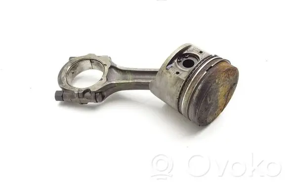 Nissan Patrol Y61 Piston with connecting rod PART00598