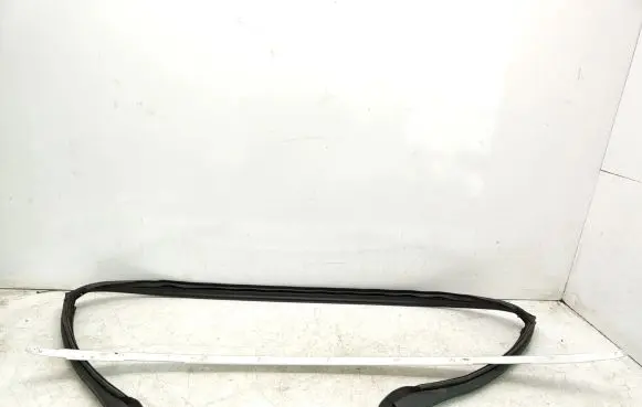 BMW Z4 E85 E86 Rubber seal tailgate window/glass 
