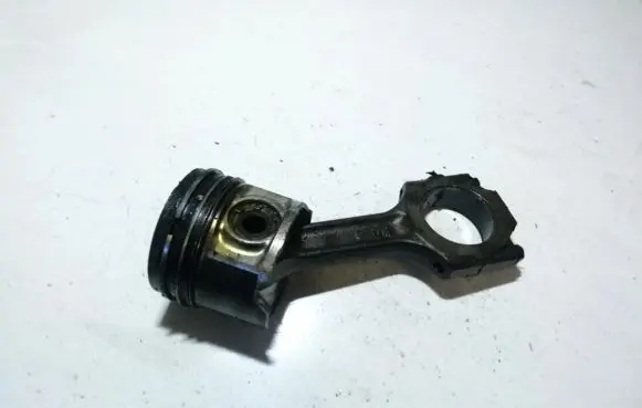 Alfa Romeo 156 Piston with connecting rod