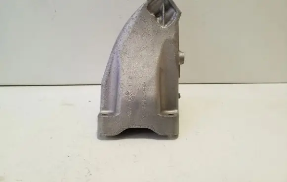 Mercedes-Benz GLC C254 Engine mounting bracket A6542231400