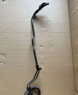 Gearbox oil cooler pipe/hose