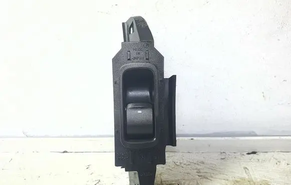 Subaru Legacy Electric window control switch 94263