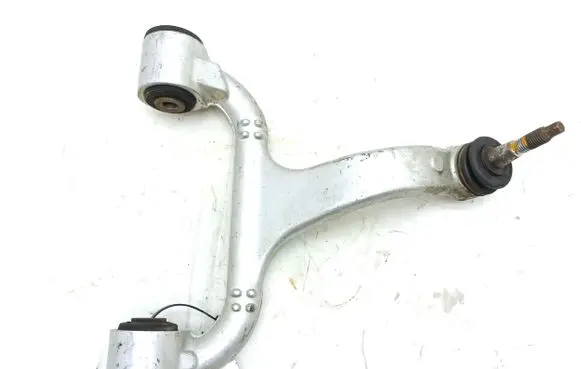 Mercedes-Benz ML W163 Front lower control arm/wishbone
