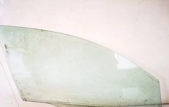 Mazda 3 I Front door window glass four-door