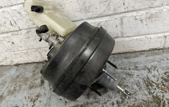 Ford Focus Brake booster JX612B195