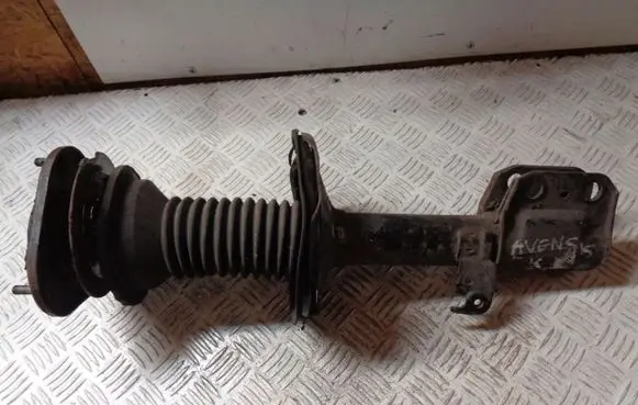Toyota Avensis T250 Front shock absorber/damper
