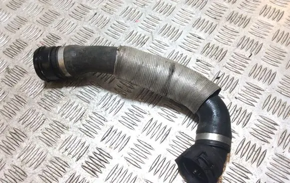 BMW 1 E82 E88 Engine coolant pipe/hose 6282148378 7533978