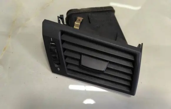 BMW X3 E83 Dashboard side air vent grill/cover trim 3400076