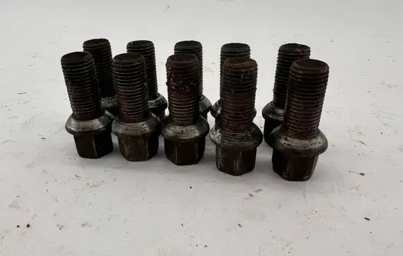 Audi A6 S6 C6 4F Nuts/bolts 