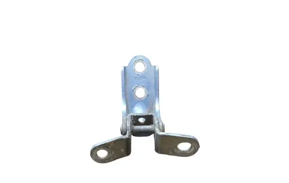 Hyundai ix20 Front door lower hinge I120075
