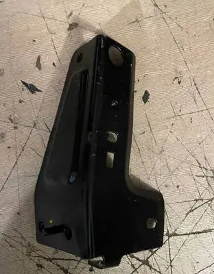Ford Ranger Headlight/headlamp mounting bracket JB3B17W997