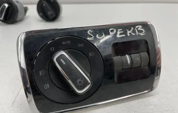 Skoda Superb B6 (3T) Light switch 3T0941431B