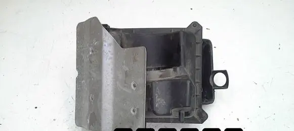 Seat Exeo (3R) Air filter box 03g133837