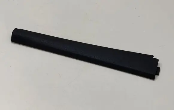 Other sill/pillar trim element
