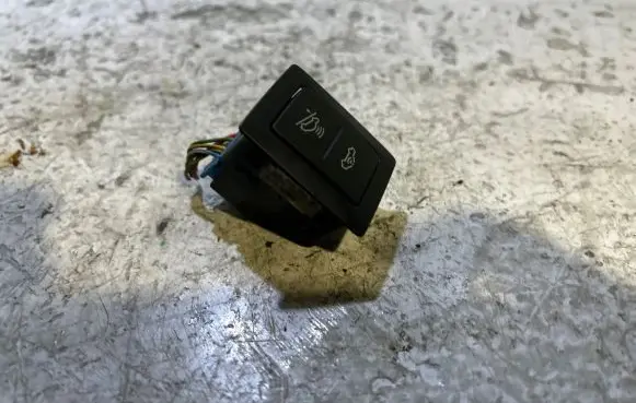 Volkswagen Touareg I Alarm switch 7L6959899 05012T