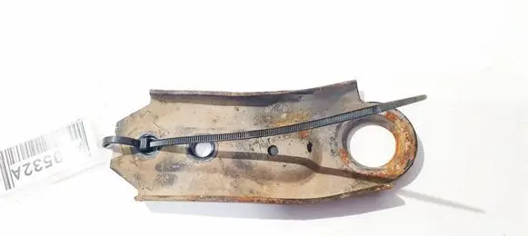 Opel Zafira A Radiator mount bracket 