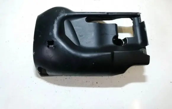 Ford Focus Steering wheel column trim