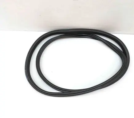 BMW X4 G02 Rubber seal rear door 51727468929 7468929