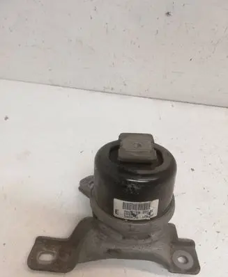 Volvo S60 Engine mount bracket 8G9N6F012BB G251102