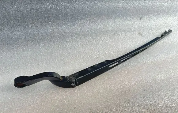 Audi A6 S6 C6 4F Front wiper blade arm 4F1955409