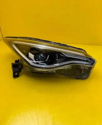 Renault Zoe Headlight/headlamp 260100279R