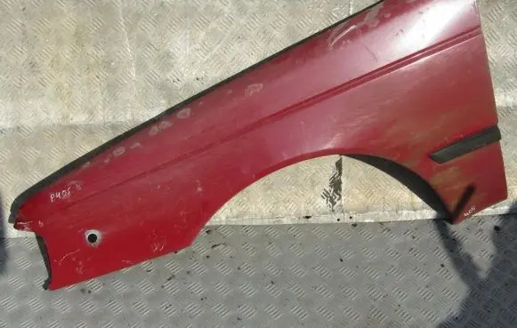 Peugeot 405 Fender