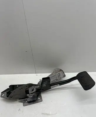 Volvo V40 Brake pedal 31381468 11521M07