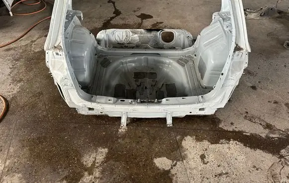 Volkswagen Golf Sportsvan Rear quarter panel 