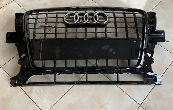 Audi Q5 SQ5 Front bumper upper radiator grill 8R0853651B 8R0853651C 8R0853651D