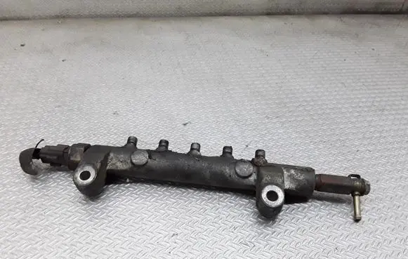Nissan Pathfinder R51 Fuel main line pipe