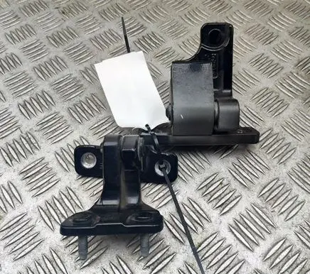 Mercedes-Benz C W205 Rear door hinge set A2057300437 A2057300237