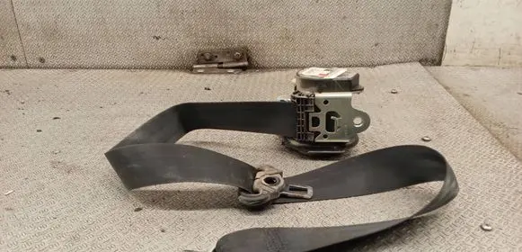Skoda Octavia Mk2 (1Z) Front seatbelt 1Z0857701C