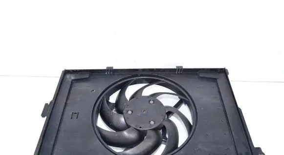 BMW i3 Electric radiator cooling fan 8641948 8642143 17428642143