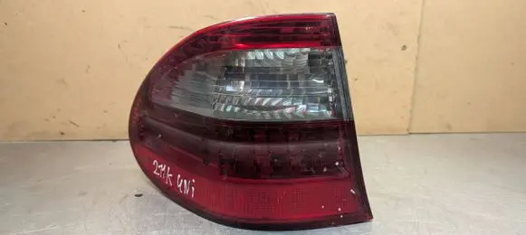 Mercedes-Benz E W211 Rear/tail lights A2118201164