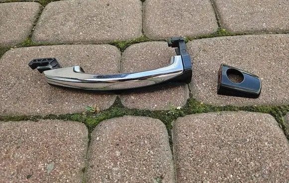 Opel Adam Rear door handle trim OPELCZESCI.com-C7