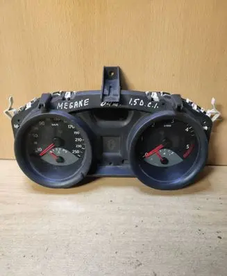 Renault Megane II Speedometer (instrument cluster) 8200399693 PABB047554 35110419