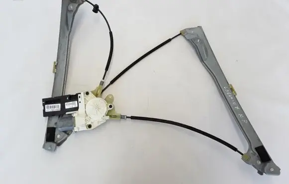 Renault Laguna III Front window lifting mechanism without motor 807310003R