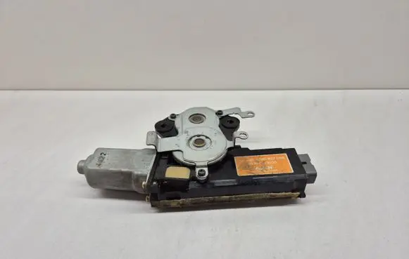 Lexus IS 200-300 Sunroof motor/actuator 6326053020