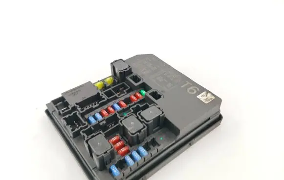Nissan Juke I F15 Other control units/modules 284B71KK0B