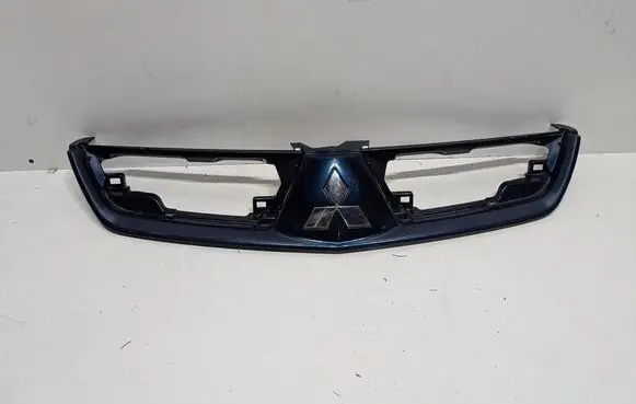 Mitsubishi Lancer Front grill 7450A235 7450A197
