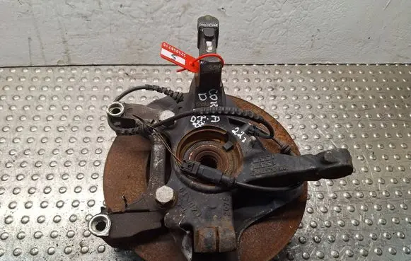 Front wheel hub spindle knuckle