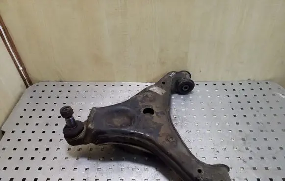Volkswagen Crafter Front lower control arm/wishbone