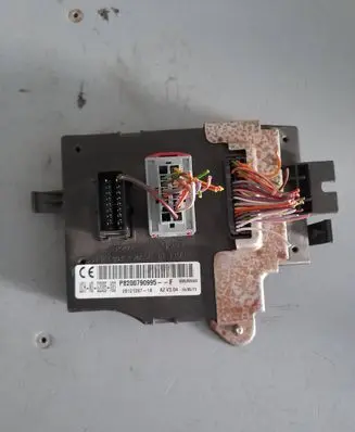 Opel Vivaro Comfort/convenience module P8200790995F