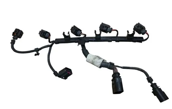 Audi A4 S4 B7 8E 8H Fuel injector wires 06F971824E
