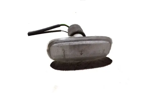 Audi A6 S6 C5 4B Front fender indicator light