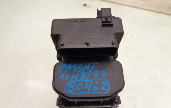 Volkswagen PASSAT B5 ABS Pump 0273004212