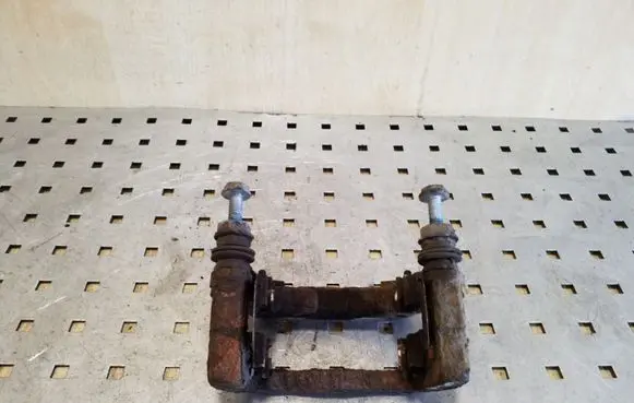 Opel Meriva A Brake caliper pad carrier rear 
