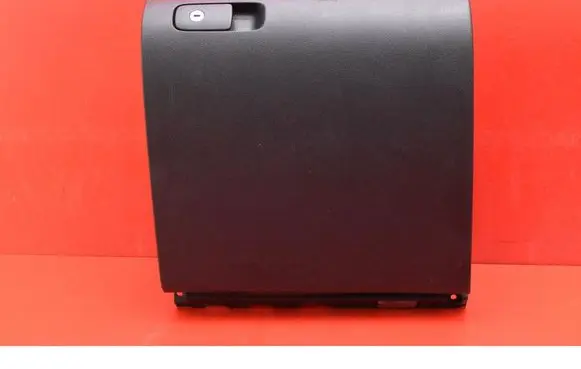 Volkswagen Tiguan Glove box 5M1857097Q